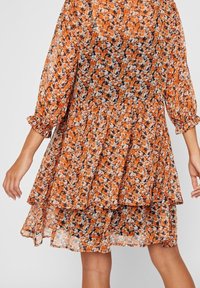 YAS Vapaa-ajan mekko - dark-blue denim