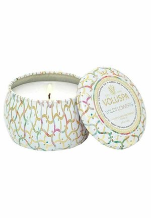 Voluspa DECORATIVE TIN CANDLE WILDFLOWERS  - Tuoksukynttilä - white
