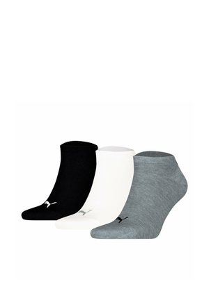 Tres pares de calcetines tobilleros en negro, blanco y gris. Cada calcetín presenta una textura acanalada y un pequeño logo en el lateral.
