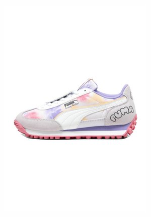 Puma HELLO KITTY AND FRIENDS EASY RIDER  - Matalavartiset tennarit - lilac frost white magic rose