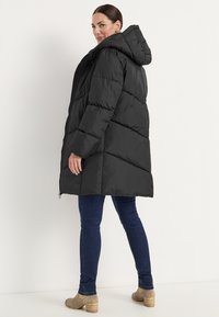 Cellbes of Sweden Talvitakki - black