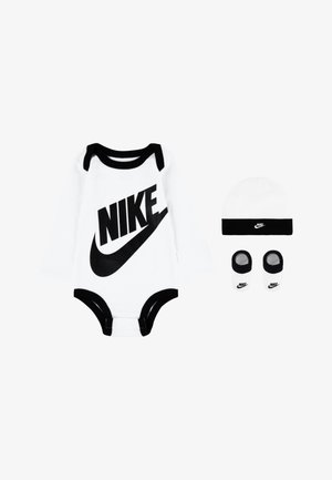 FUTURA LOGO BABY SET - Glaustinukė - white