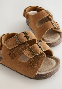 Next WIDE FIT (G) FIT - DOUBLE BUCKLE CUSHIONED FOOTBED - Lära-gå-skor - tan brown
