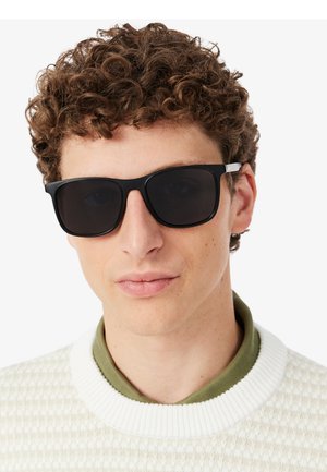 Lacoste, Слънчеви очила - black