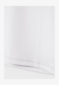 Unausgewählt, white