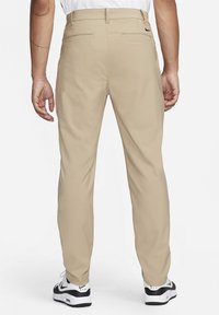 Nike Golf DRI-FIT VICTORY - Bukse - khaki/black