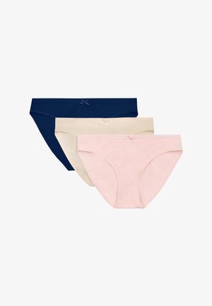 Trzy damskie bawełniane majtki w kolorach granatowym, beżowym i jasnoróżowym, każda z małą ozdobną kokardką na środku pasa.