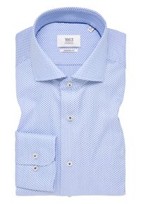 Lichtblauw shirt met korte mouwen met een gestructureerd patroon, voorzien van een spread collar, knoopsluiting en een enkele omgeslagen pocket aan de linkerkant.
