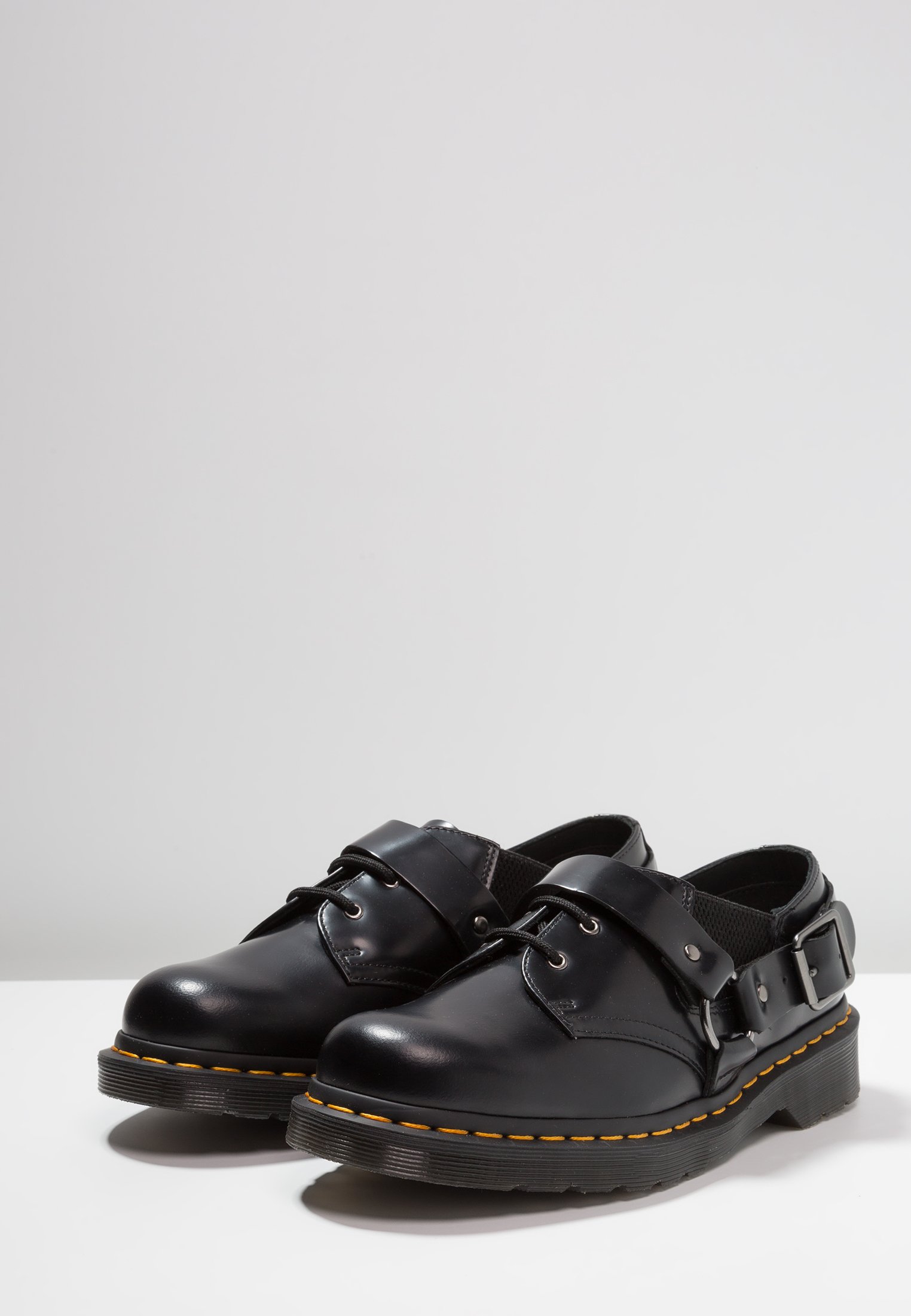 dr martens fulmar