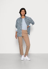 Even&Odd Camisola - mottled light blue