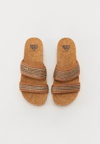 Thumbnail Image 4