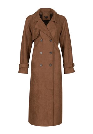 Langbrauner, doppelt knöpfbarer Trenchcoat mit breiten Revers und geknöpften Riegeln an den Ärmeln, auf einem weißen Hintergrund präsentiert.