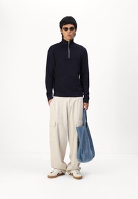 Jack & Jones PREMIUM JPRBLAMILANO HALF ZIP - Pulóver - night sky