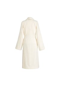 Accappatoio color crema realizzato in morbido tessuto testurizzato. Presenta maniche lunghe, colletto a scialle e una cintura coordinata in vita.