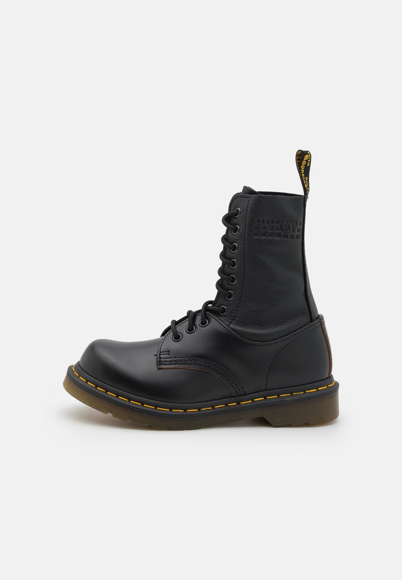 MM6 Maison Margiela 10 EYE TWISTED AND REIMAGINED - Platform ankle boots - black