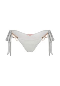 Glanzende zilveren bikini onderkant met verstelbare zijknoopjes, voorzien van decoratieve bedels en kralen langs de tailleband voor extra detail.