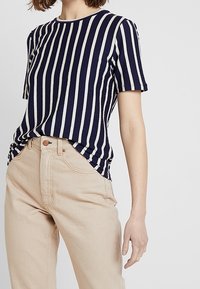 Pieces Triko s potiskem - blue