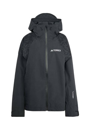 Crna vanjska jakna s kapuljačom, prednjim patentnim zatvaračem, podesivom kapuljačom i manžetama, Terrex logotipom na prsima i natpisom "Climaproof" na rukavu.