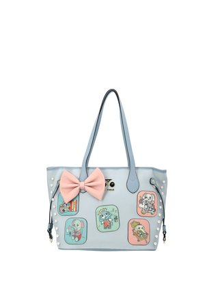 Borsa azzurra chiaro con due manici, decorata con un grande fiocco rosa e toppe con animali dei cartoni animati, con borchie simili a perle sui lati.