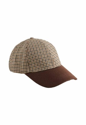 Baseballkappe mit braunem Hahnentrittmuster auf der Krone und einfarbig dunkelbraunem, gebogenem Schirm auf weißem Hintergrund.