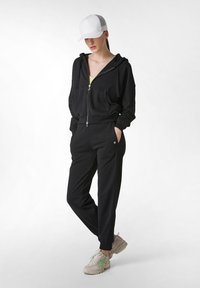Deha Trainingsbroek - black