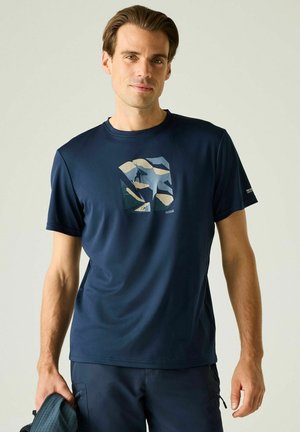Regatta, REGATTA FINGAL MARL SHORT SLEEVED GRAPHIC T-SHIRT SHORT SLEEVED T-SHIRTS - Camiseta estampada - navy