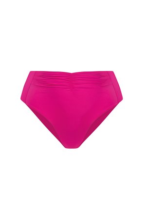 Jasnoróżowe bikini z wysokim stanem z marszczonymi detalami na środku przodu.