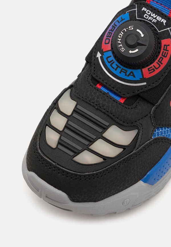 LIGHT UP TURBO-FUSE - Trainers3