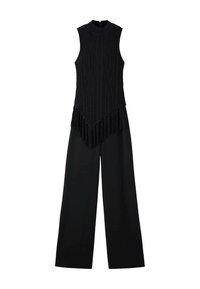 Combinaison sans manches noire avec un haut texturé présentant des lignes verticales et un ourlet à franges ; bas à jambe large ; tissu lisse pour plus de confort.