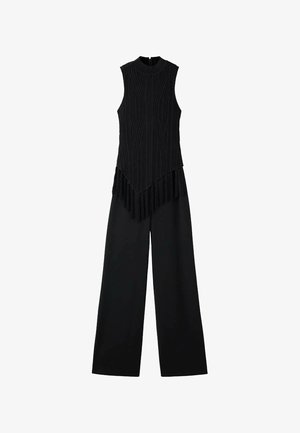 Czarny bezrękawnik z fakturowaną górą z pionowymi liniami i frędzlowym dołem; szerokie nogawki; gładki materiał dla komfortu.