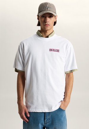 Vans, BARB PLATE LOOSE - T-shirt imprimé - white