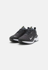 Nike Performance REACTX INFINITY RN 4 GTX - Scarpe da corsa su strada - black, white