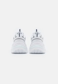 Fila ELECTROVE - Tenisky - white