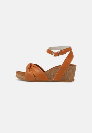 Wedge sandals - tann