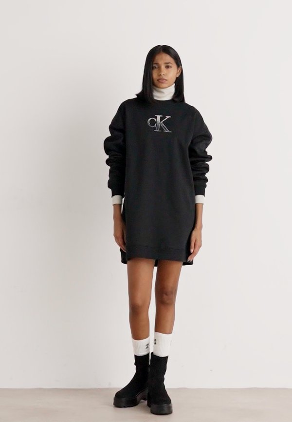 EMBROIDERED MONOLOGO CREW DRESS - Day dress4