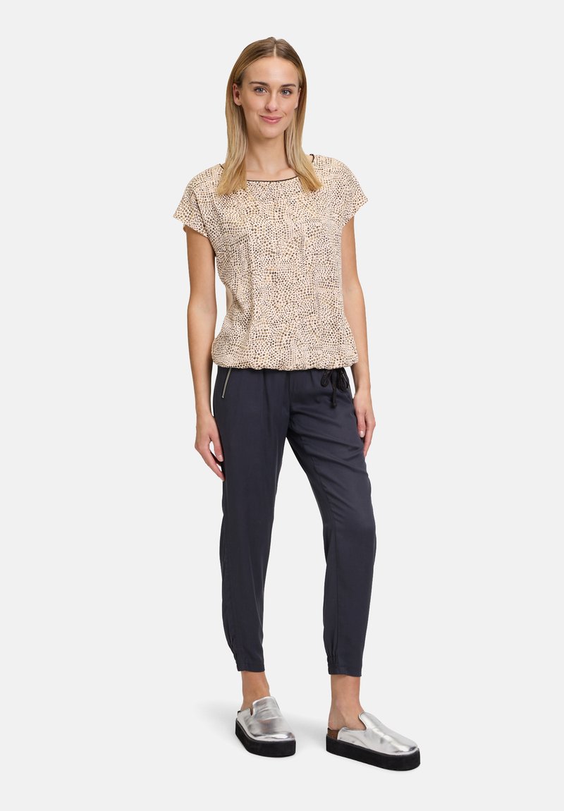 Cartoon 29267315 - Triko s potiskem - weiß braun