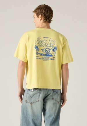 Levi's®, GRAPHIC BOXY TEE - Тениска с щампа - siesta sun muted lime