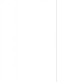 Drie handen die puzzelstukken samenleggen, wat staat voor teamwork en samenwerking tegen een witte achtergrond.