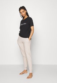 Calvin Klein Underwear ONE LOUNGE JOGGER - Calças de pijama - buff heather