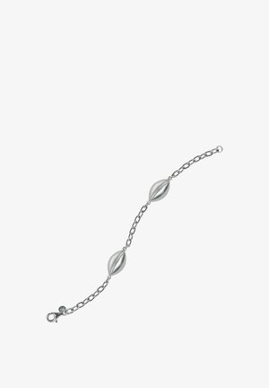 Bracelet ton argent avec des maillons ovales allongés à texture lisse et fermeture à mousqueton. Design de chaîne alternée qui ajoute de l'intérêt visuel.