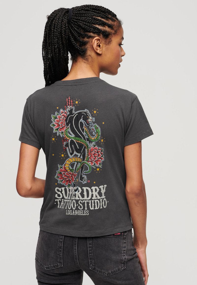 Superdry & Co TATTOO RHINESTONE - Camiseta estampada - charcoal