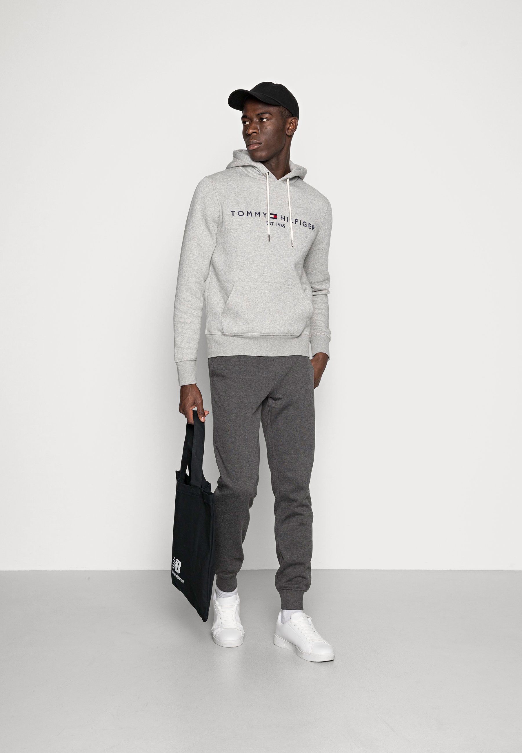 Herren LOGO HOODY - Kapuzenpullover Herren LOGO HOODY - Kapuzenpullover