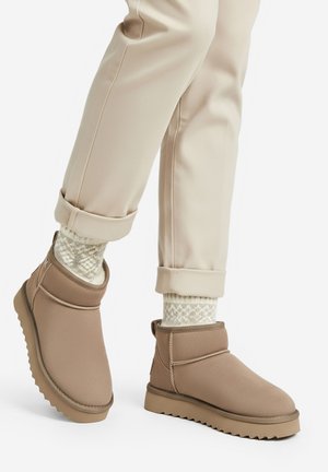 Nine West, NINE WEST SNOW BOOTS WOMEN'S BEIGE CEO-MENA-01 - Vinterstøvler - beige