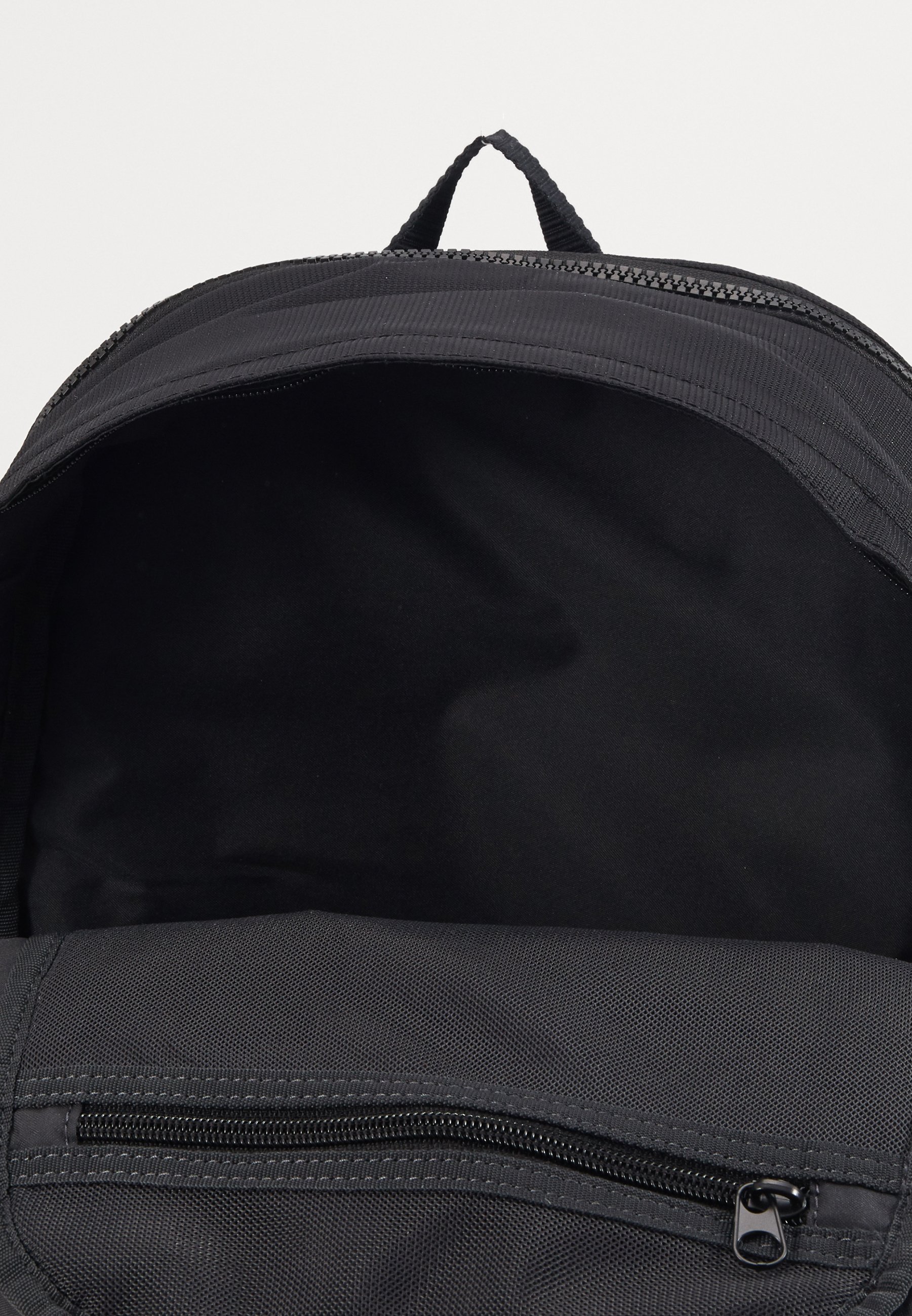 Nike Sportswear ESSENTIALS UNISEX - Rugzak - black/dark smoke grey/Zwart -  Zalando.nl