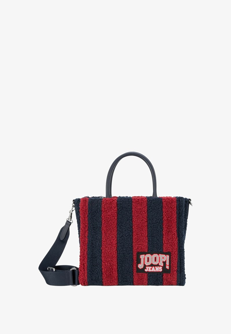 Torba tote wykonana z pluszowego czerwono-granatowego materiału w paski, z podwójnymi uchwytami u góry, regulowanym paskiem oraz czarną naszywką z logo JOOP! Jeans.