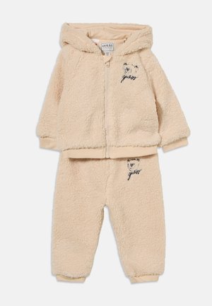 Guess, BABY TODDLER SET HOODED ACTIVE UNISEX SET - T-shirt à manches longues - beige