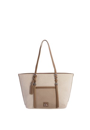 Bolsa tote beige con asas de cuero marrón claro, correas ajustables, bolsillo frontal de malla y una pequeña etiqueta colgando de una de las asas.