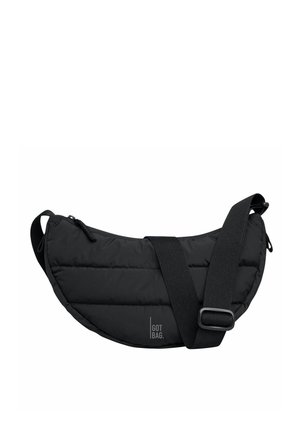 Schwarze, halbmondförmige Umhängetasche mit verstellbarem, breitem Riemen und kleinem "GOT BAG" Logo vorne unten links.