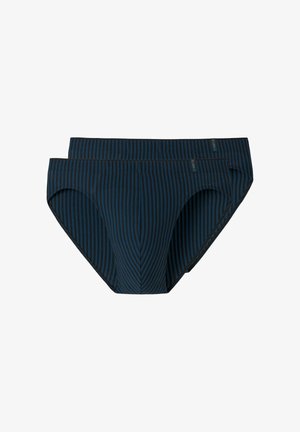 Zwei Paar dunkelblaue Herren-Slips mit dünnen schwarzen vertikalen Streifen, übereinander gestapelt vor weißem Hintergrund dargestellt.