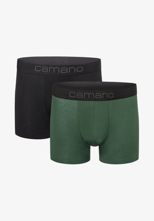 Twee paren boxershorts: één zwarte en één donkergroene. Beide hebben een zwarte elastische tailleband met het "camano" logo. Glad materiaal, aansluitend ontwerp.